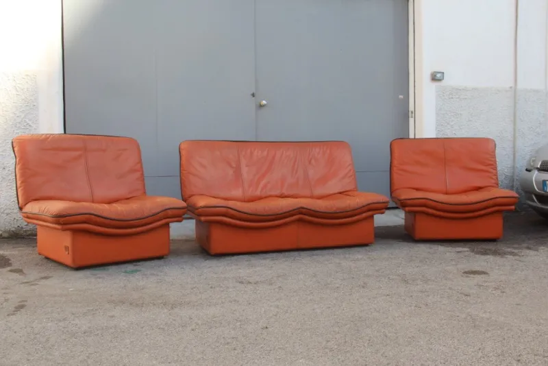 Hot Pamono Cognac Leather Gabbiano Sofa & 2 Chairs from Lev&Lev, 1980s, Set of 3