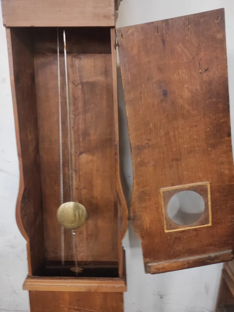Pamono Comtoise Clock in Fir and Hammered Brass from Befos> Clocks
