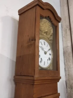 Pamono Comtoise Clock in Fir and Hammered Brass from Befos><noscript><img width=