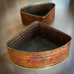 Pamono Copper and Brass Quarter Moon Planters by Company Celato Rito, 1970s, Set of 2><noscript><img width=