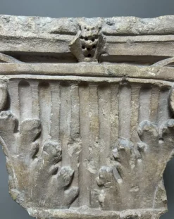 Pamono Corinthian Capital with a Flat Column, Early 16th Century><noscript><img width=