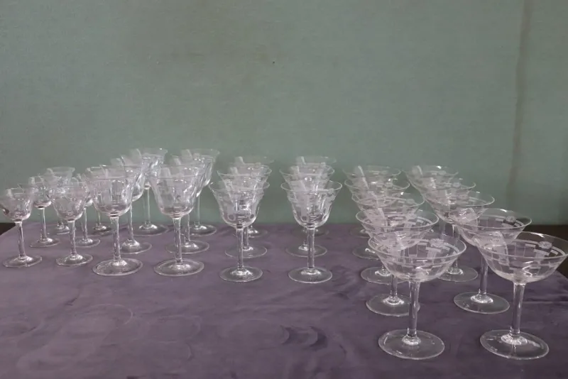 Pamono Crystal Glasses, 1970s, Set of 28> Glassware