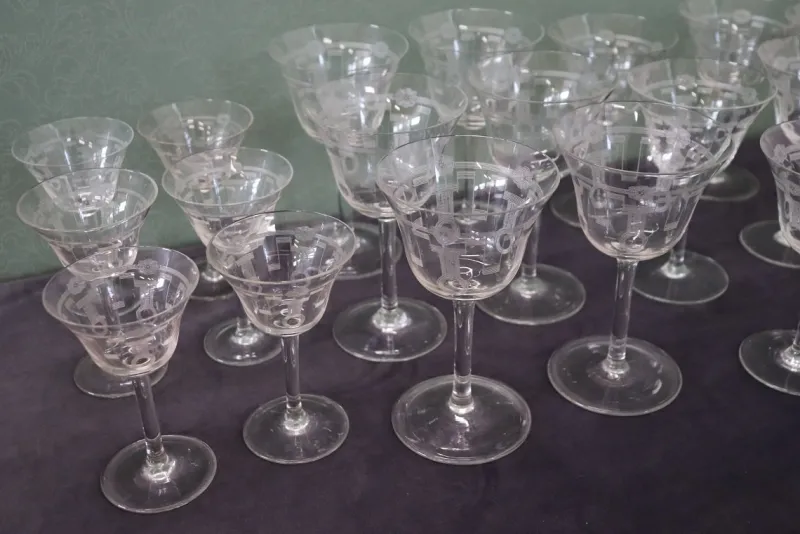 Pamono Crystal Glasses, 1970s, Set of 28> Glassware