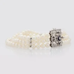 Pamono Cultured Pearl 18 Karat White Gold Sapphire Diamond Clasp 3 Rows Bracelet, 1970s><noscript><img width=