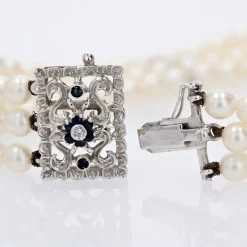 Pamono Cultured Pearl 18 Karat White Gold Sapphire Diamond Clasp 3 Rows Bracelet, 1970s><noscript><img width=