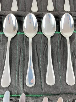 Clearance Pamono Cutlery Set in Silver from Zaramella, Italy, 1990s, Set of 101