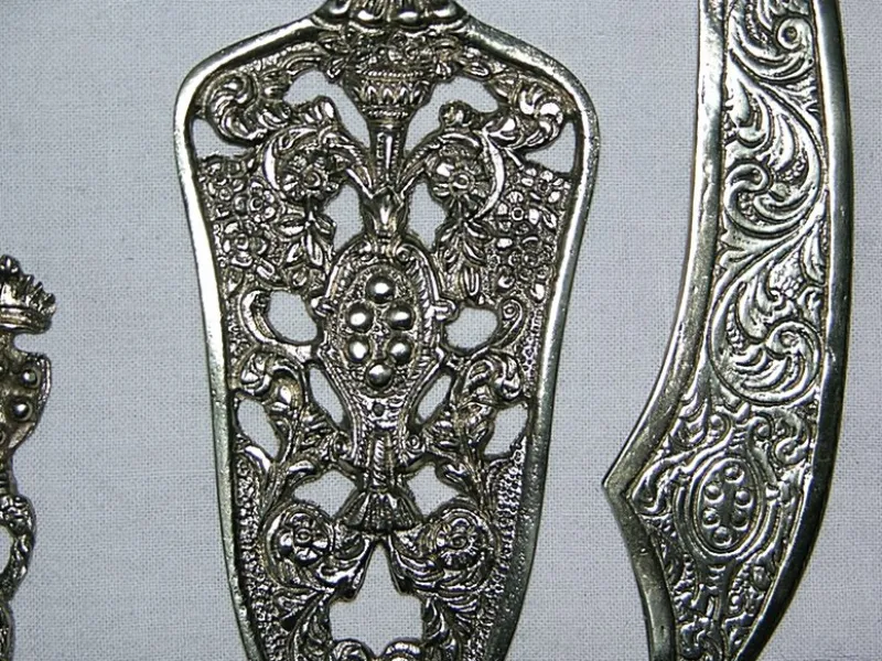 Sale Pamono Cutlery with Heraldic Coats of Arms, Set of 44