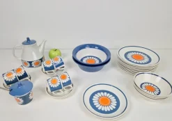 Outlet Pamono Daisy Turi Tableware from Figgjo Flint, Norway, 1960s, Set of 24