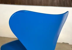 Pamono Danish Blue Series 7 3107 Stackable Dining or Desk Chair by Arne Jacobsen for Fritz Hansen, 1955><noscript><img width=