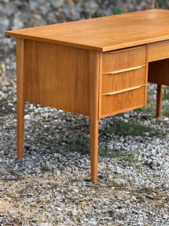 Pamono Danish Oak Desk, 1960s><noscript><img width=