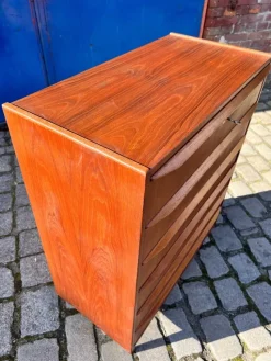 Pamono Danish Teak Chest of Drawers with Lock><noscript><img width=