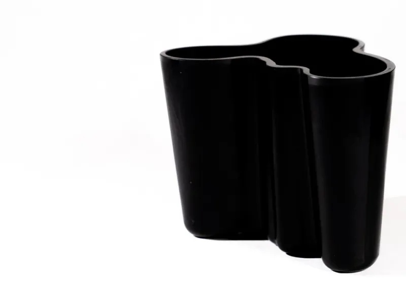 Pamono Dark Blue Savoy Vase by Alvar Aalto, 1980s> Vases