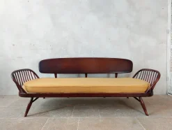 Pamono Daybed Sofa attributed to Lucian Ercolani for Ercol, 1960s> Daybeds & Chaises Lounges