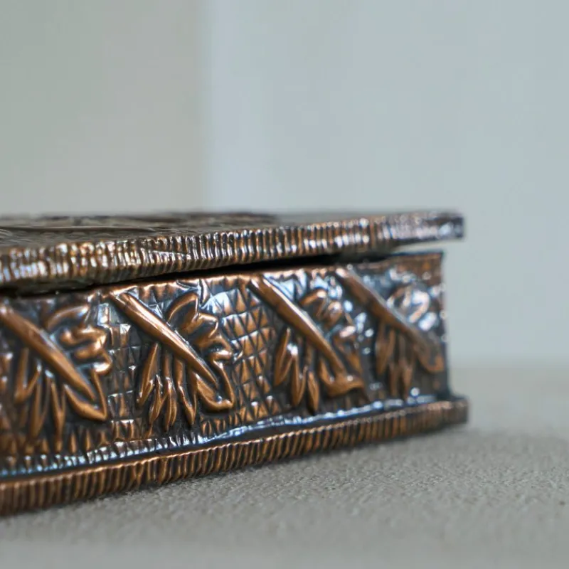 Hot Pamono Decorative Art Deco Box in Hand Hammered Copper, 1930s