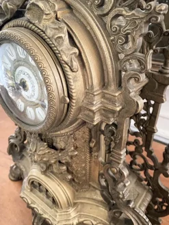 Pamono Decorative Golden Clock in Louis XIV Style, 1950s> Clocks