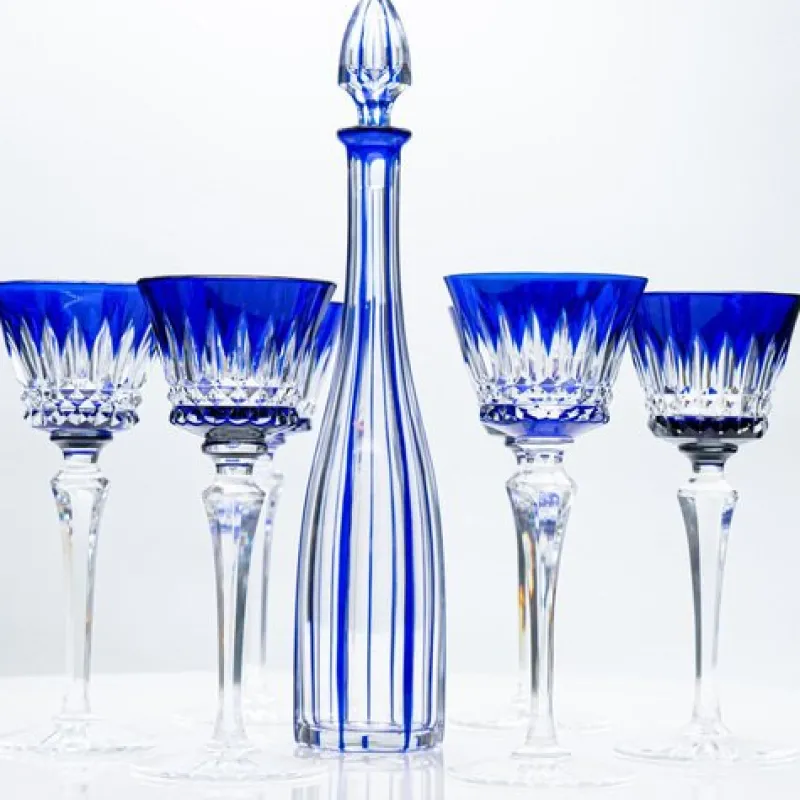 Pamono Deep Blue Overlay Baccarat Crystal Glasses and Decanter, France, 1940s, Set of 7> Glassware