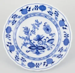 Pamono Deep Porcelain Plates in Blue Onion Pattern from Bavaria, Germany, Set of 6><noscript><img width=