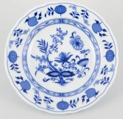 Pamono Deep Porcelain Plates in Blue Onion Pattern from Bavaria, Germany, Set of 6><noscript><img width=