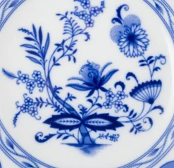 Pamono Deep Porcelain Plates in Blue Onion Pattern from Bavaria, Germany, Set of 6><noscript><img width=