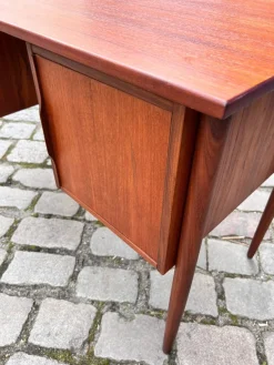 Discount Pamono Desk from Imha Möbel, Denmark