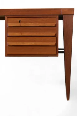 Pamono Desk Model 70 in Teak by Kai Kristiansen for Feldballe Møbelfabrik, 1960s><noscript><img width=