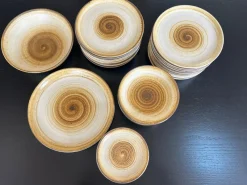 Outlet Pamono Dinnerware Set from Longchamp, 1970s, Set of 42
