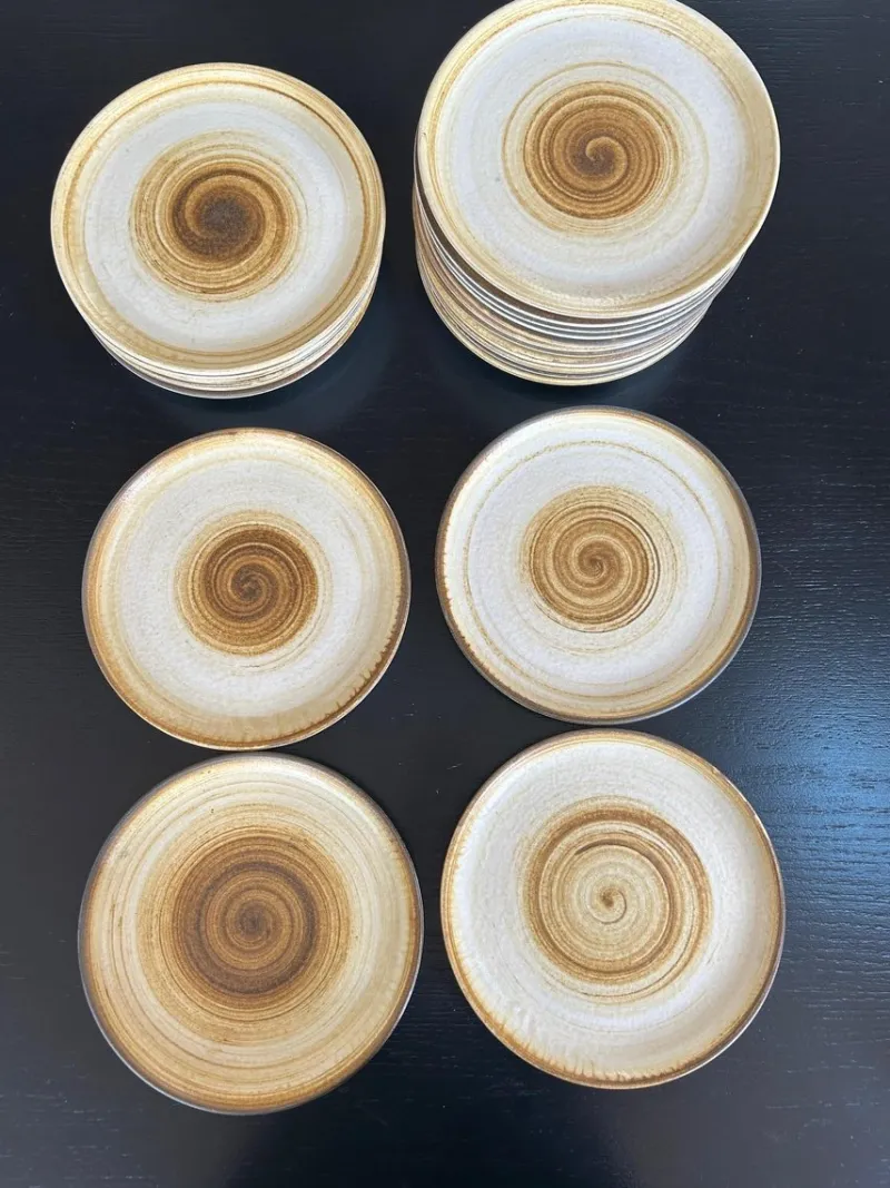 Outlet Pamono Dinnerware Set from Longchamp, 1970s, Set of 42