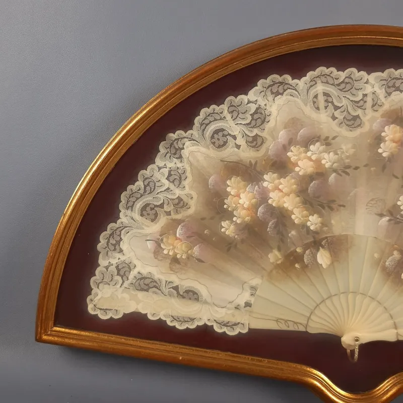 Pamono Display Case with Hand-Painted Flower Theme Fan, 1960s> Wall Decor