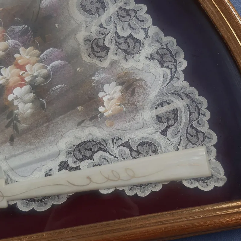 Pamono Display Case with Hand-Painted Flower Theme Fan, 1960s> Wall Decor