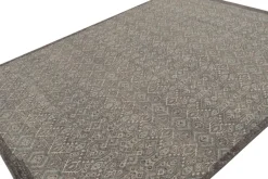 Pamono Distressed Tribal Style Rug with Geometric Pattern from R&K Principal Jahanshah Nazmiyal> Carpets & Textiles|Carpets & Textiles