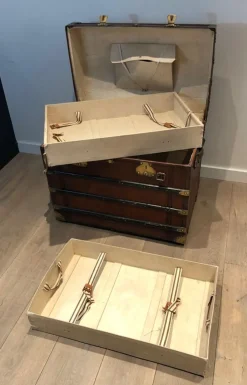 Pamono Domed Travel Trunk in Leather, Wood and Brass, 1890s><noscript><img width=