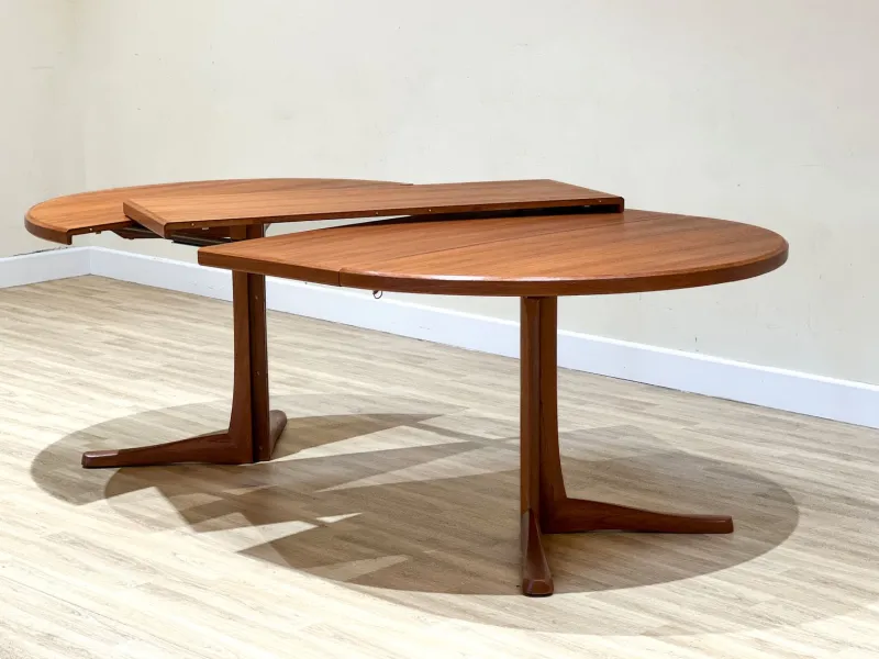 Online Pamono Double Extending Dining Table from McIntosh, 1970s