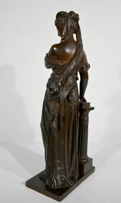 Clearance Pamono E. Bouret, Sculpture of a Woman, 19th-Century, Bronze