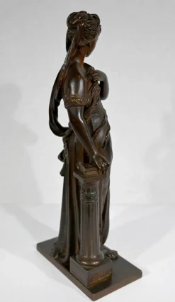 Clearance Pamono E. Bouret, Sculpture of a Woman, 19th-Century, Bronze