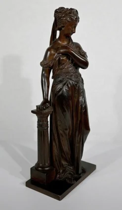 Clearance Pamono E. Bouret, Sculpture of a Woman, 19th-Century, Bronze