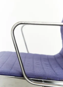 Pamono EA 108 Swivel Chair by Charles & Ray Eames for Vitra><noscript><img width=