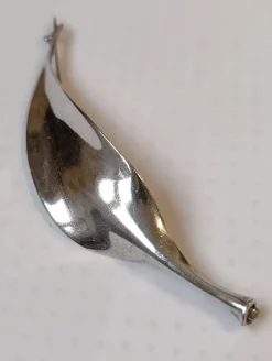 Pamono Early Silver Feather Brooch by Vivianna Torun, 1950