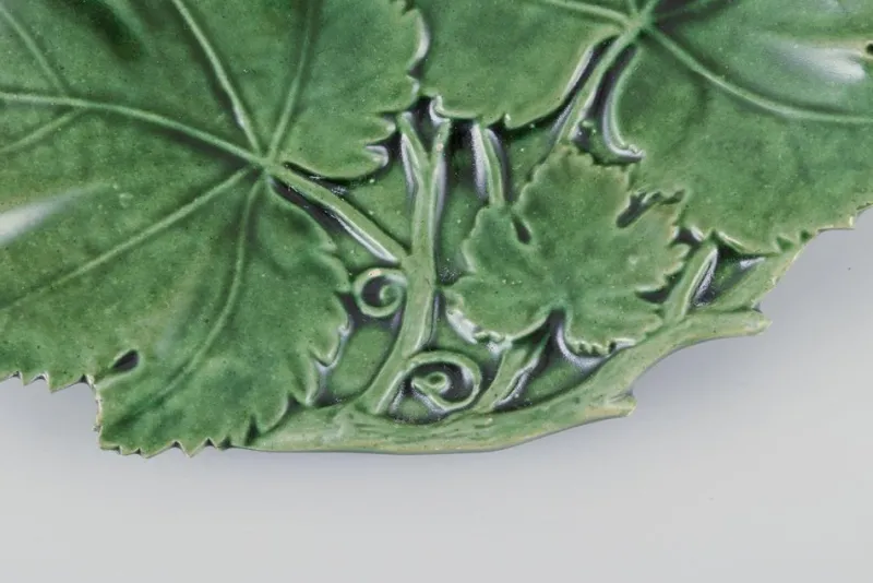 Pamono Early 20th Century Art Nouveau Ceramic Dish with Leave in Relief from Höganäs, Sweden> Serving Dishes