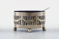 Pamono Early 20th Century Danish Silver & Blue Glass Salt Jars with Spoons, Set of 3> Salt & Pepper Shakers
