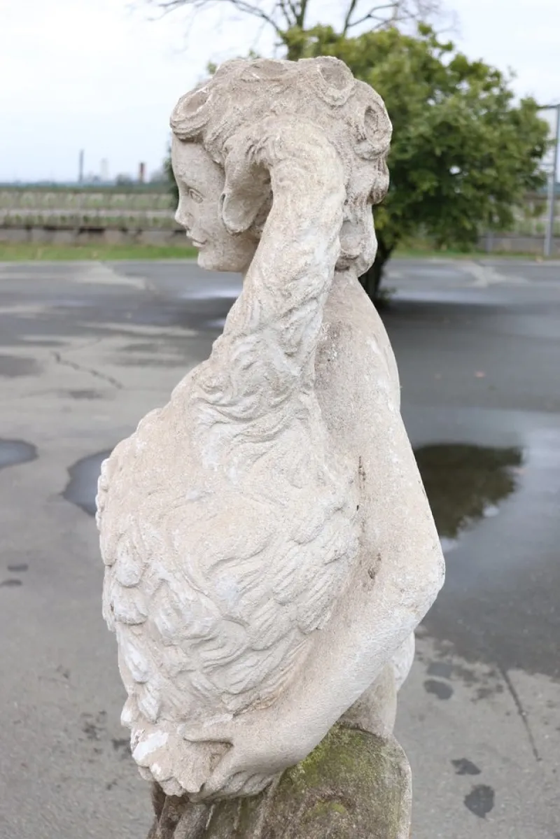 Pamono Early 20th Century Leda and the Swan Garden Statue> Garden Accessories