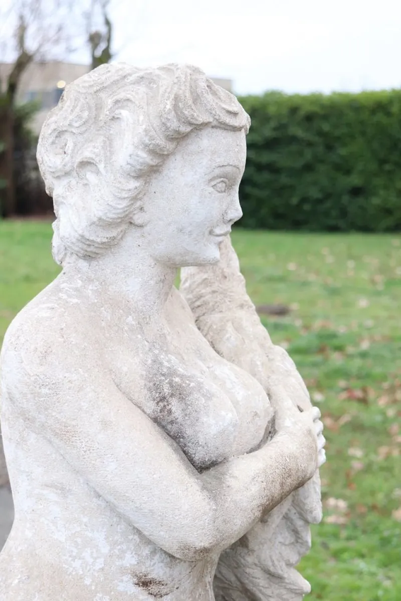Pamono Early 20th Century Leda and the Swan Garden Statue> Garden Accessories