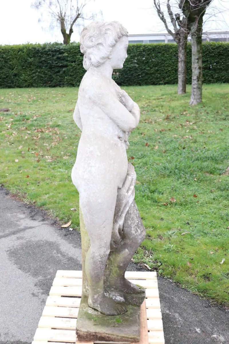 Pamono Early 20th Century Leda and the Swan Garden Statue> Garden Accessories