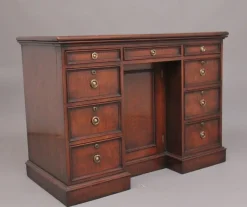 Pamono Early 19th Century Mahogany Kneehole Desk, 1830s> Desks