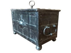 Pamono Early 17th Century Medieval Handcrafted Black Iron Coffer or Box, 1610> Trunks Crates & Baskets