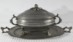 Pamono Early 20th Century Tureen and Tray in Fine Pewter by L. Houzeaux, 1930s, Set of 2><noscript><img width=