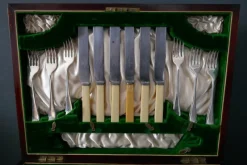 Pamono Edwardian Cutlery Canteen in Mahogany by James Deakin, 1900><noscript><img width=