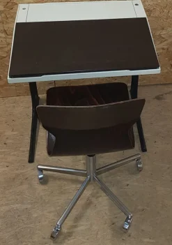 Hot Pamono Elmar Children's Writing Desk & Chair by Luigi Colani for Flötotto, 1970s, Set of 2