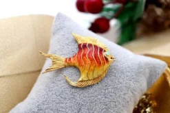 Pamono Enameled Fish Shaped Gold Brooch><noscript><img width=