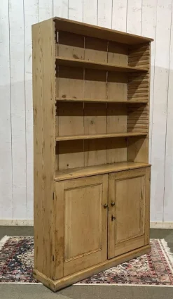 Pamono English Bookcase in Fir