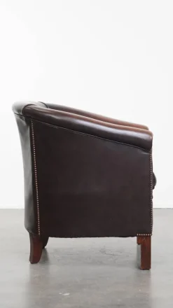 Pamono English Cowhide Club Armchair in Dark Color